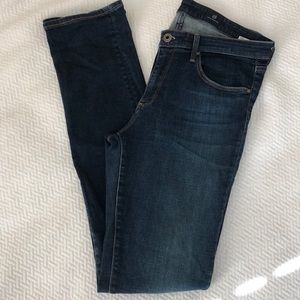 AG The Harper Essential Straight Jean Size 29R